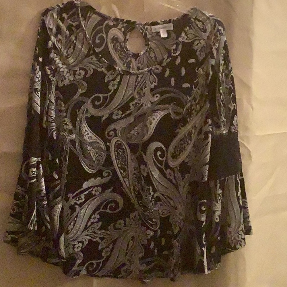 Roommates Black and Gray Blouse with Chic Style